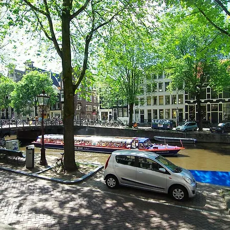 1637: Historic Canal View