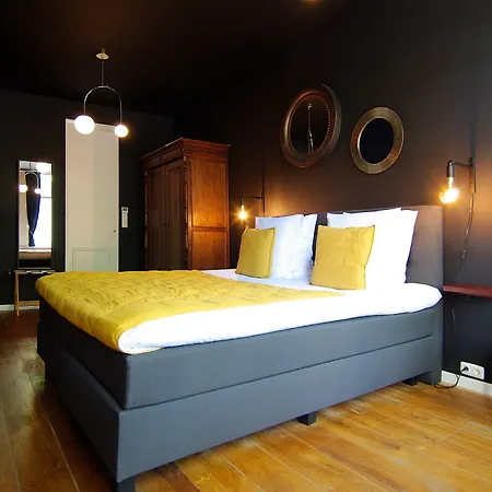 1637: Historic Canal View אמסטרדם