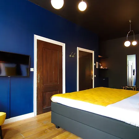 בית הארחה 1637: Historic Canal View 4*