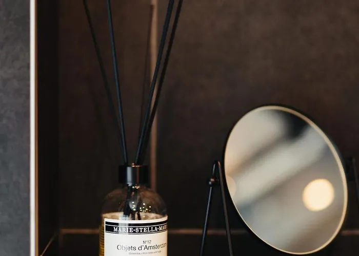 1637: Historic Canal View 4*