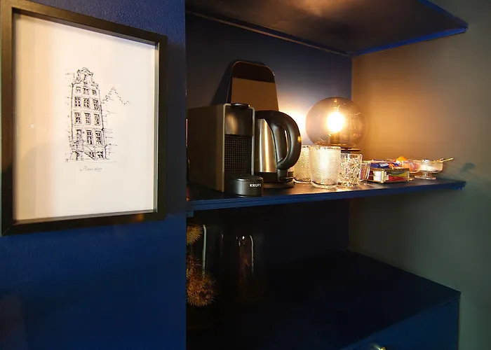 1637: Historic Canal View 4* Ámsterdam