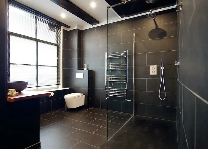 Pensión 1637: Historic Canal View