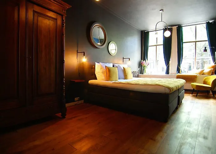 1637: Historic Canal View 4* Ámsterdam